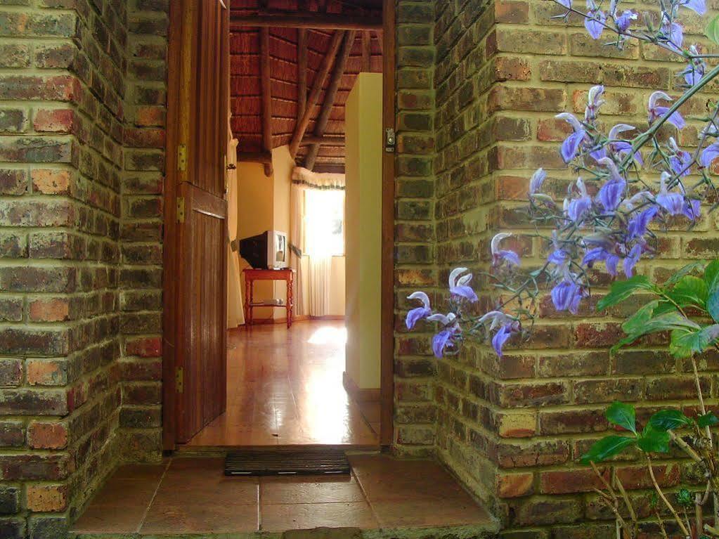 Coral Tree Cottages Harkerville Экстерьер фото